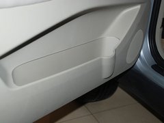 2011款 2.4L 手动 汽油4X2超豪华型 5座