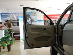 2011款 2.4L 手动 汽油4X2超豪华型 5座