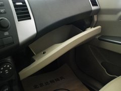 2011款 2.4L 手动 汽油4X2超豪华型 5座