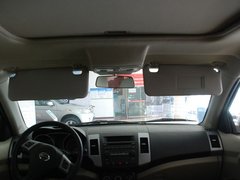 2011款 2.4L 手动 汽油4X2超豪华型 5座