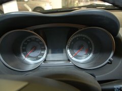 2011款 2.4L 手动 汽油4X2超豪华型 5座