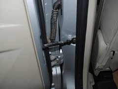 2011款 2.4L 手动 汽油4X2超豪华型 5座