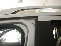 2011款 2.4L 手动 汽油4X2超豪华型 5座