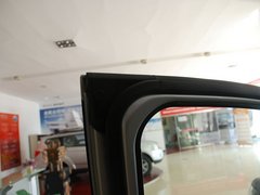 2011款 2.4L 手动 汽油4X2超豪华型 5座