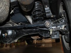 2011款 2.4L 手动 汽油4X2超豪华型 5座