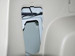 2011款 2.4L 手动 汽油4X2超豪华型 5座