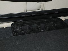 2011款 2.4L 手动 汽油4X2超豪华型 5座