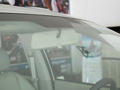 2011款 2.4L 手动 汽油4X2超豪华型 5座