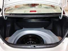 2011款 鋒暢版 1.8L CVT 尊貴型