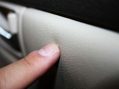 2011款 新白金版 1.5L 手动 豪华型