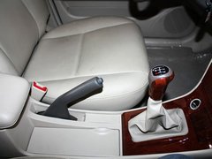 2011款 新白金版 1.5L 手动 豪华型