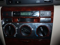 2011款 新白金版 1.5L 手动 豪华型