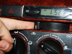2011款 新白金版 1.5L 手动 豪华型