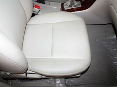 2011款 新白金版 1.5L 手动 豪华型