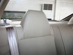 2011款 新白金版 1.5L 手动 豪华型