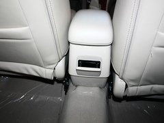 2011款 新白金版 1.5L 手动 豪华型