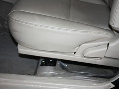 2011款 新白金版 1.5L 手动 豪华型