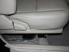 2011款 新白金版 1.5L 手动 豪华型