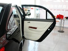 2011款 新白金版 1.5L 手动 豪华型