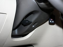 2011款 新白金版 1.5L 手动 豪华型