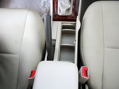 2011款 新白金版 1.5L 手动 豪华型