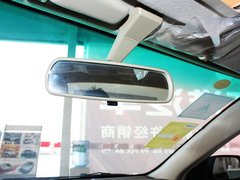 2011款 新白金版 1.5L 手动 豪华型
