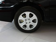 2011款 新白金版 1.5L 手动 豪华型
