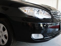 2011款 新白金版 1.5L 手动 豪华型