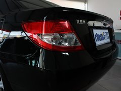 2011款 新白金版 1.5L 手动 豪华型