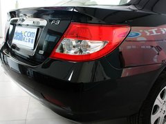 2011款 新白金版 1.5L 手动 豪华型