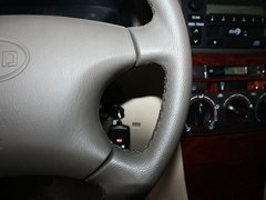 2011款 新白金版 1.5L 手动 豪华型