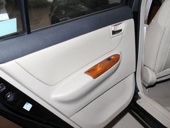 2011款 新白金版 1.5L 手动 豪华型