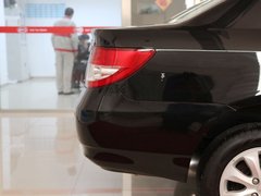 2011款 新白金版 1.5L 手动 豪华型