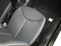 2011款 1.0L 手动 铉酷型