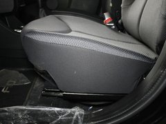 2011款 1.0L 手动 铉酷型