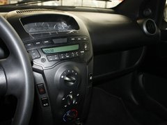 2011款 1.0L 手动 铉酷型