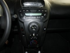2011款 1.0L 手动 铉酷型