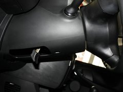 2011款 1.0L 手动 铉酷型