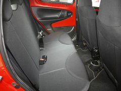 2011款 1.0L 手动 悦酷型