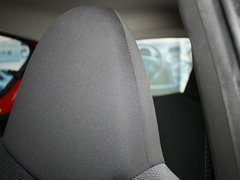 2011款 1.0L 手动 悦酷型