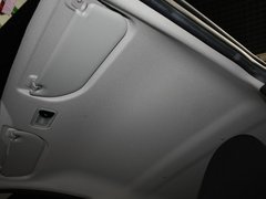 2011款 1.0L 手动 悦酷型