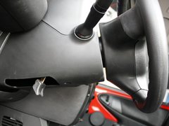 2011款 1.0L 手动 悦酷型