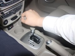 2011款 2.0 CVT 时尚版