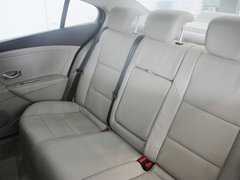 2011款 2.0 CVT 时尚版