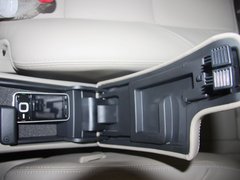 2011款 2.0 CVT 时尚版