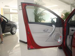2011款 2.0 CVT 时尚版