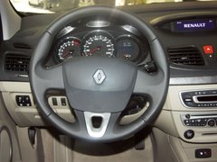 2011款 2.0 CVT 时尚版