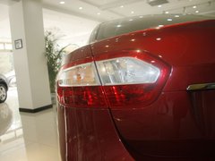 2011款 2.0 CVT 时尚版
