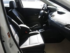 2011款 2.0 CVT 时尚版