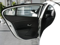 2011款 2.0 CVT 时尚版